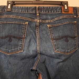 Lucky Brand Straight Leg Jeans in Dark Blue Denim with Brown Patch